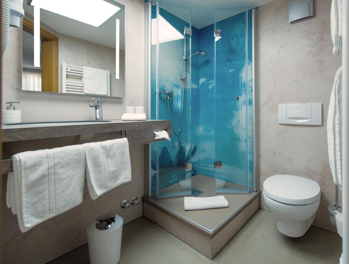 Landgasthof Blaue Traube Burgthann Экстерьер фото