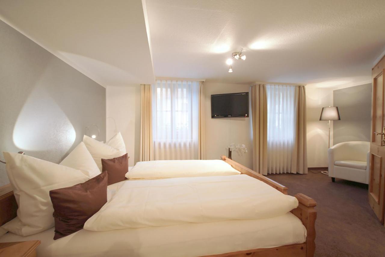 Landgasthof Blaue Traube Burgthann Экстерьер фото